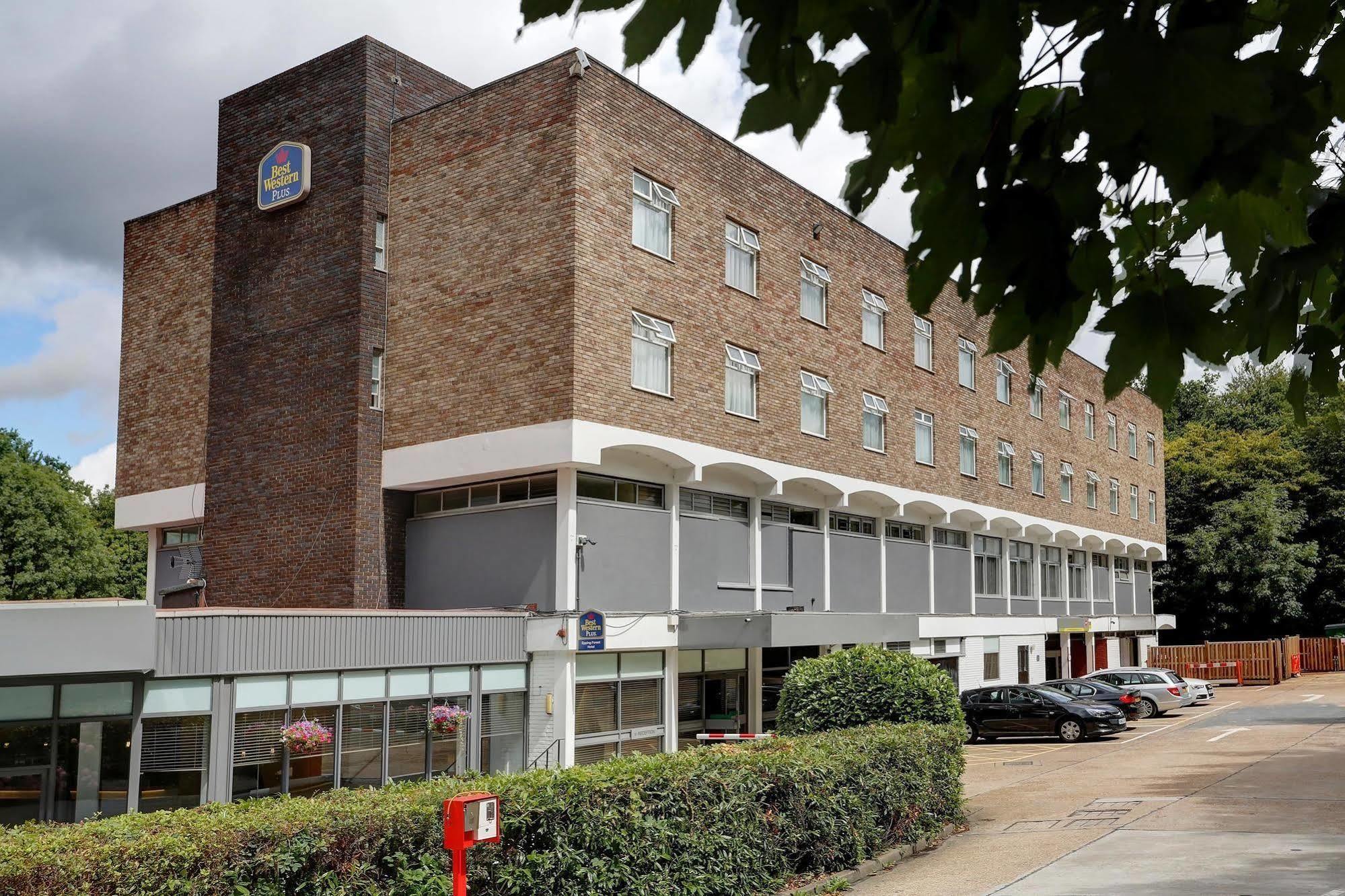 Epping Forest Hotel Woodford Exteriör bild