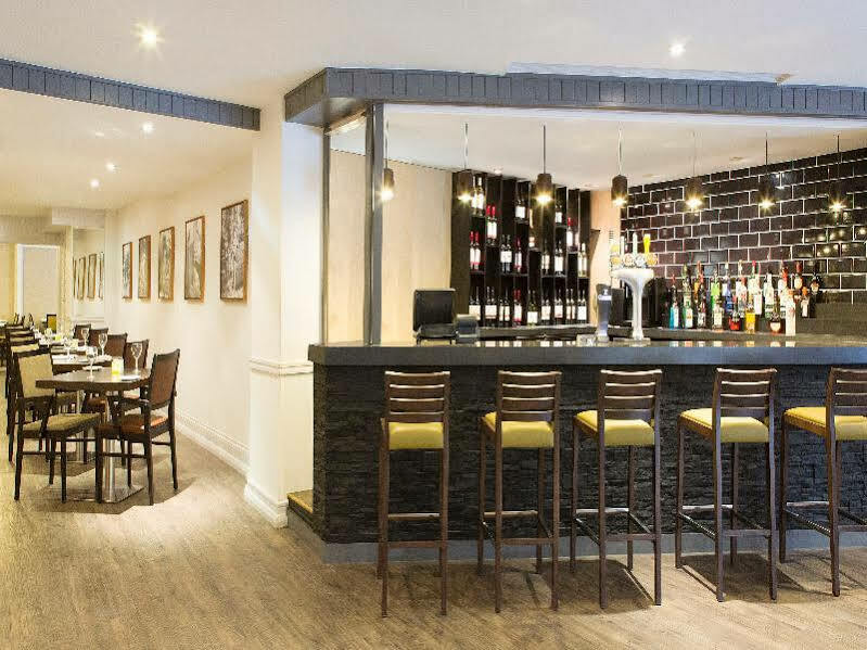 Epping Forest Hotel Woodford Exteriör bild