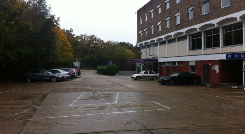 Epping Forest Hotel Woodford Exteriör bild